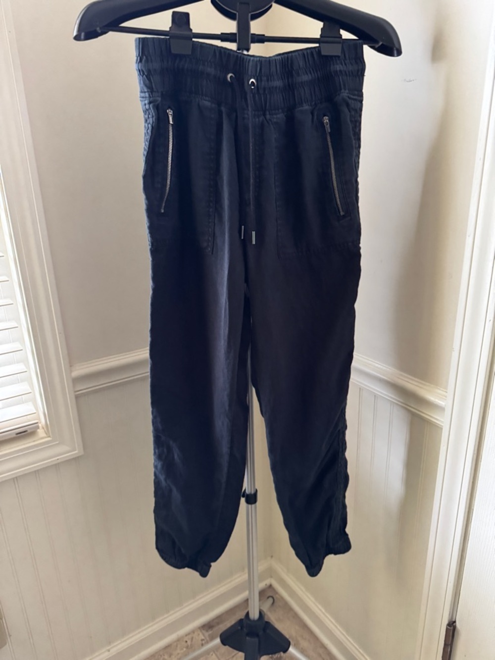 Athleta Black Cabo Linen Drawstring Jogger Pants with Zippered Pockets Size 6‎